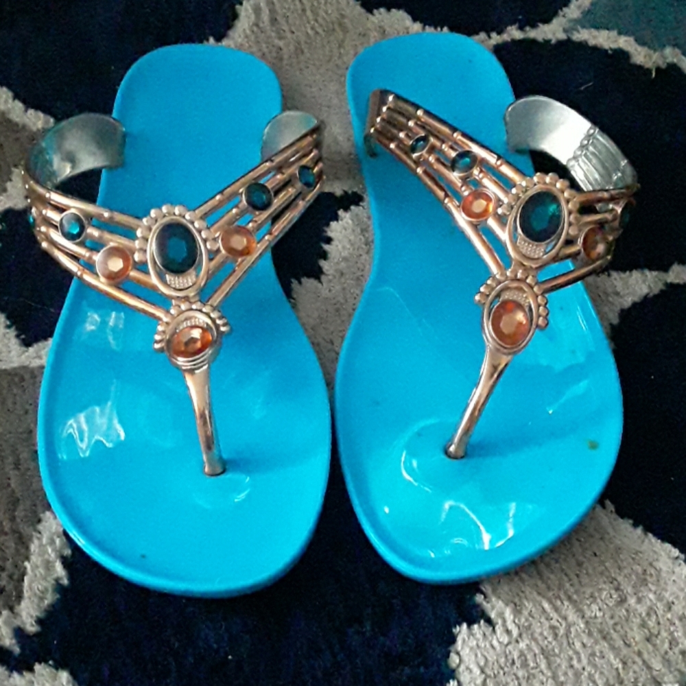 Ladies flip flops